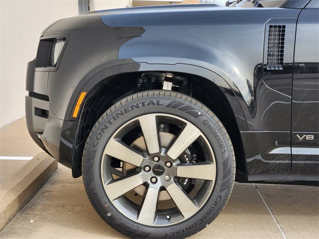New 2026 Land Rover Defender 130 V8 image 6