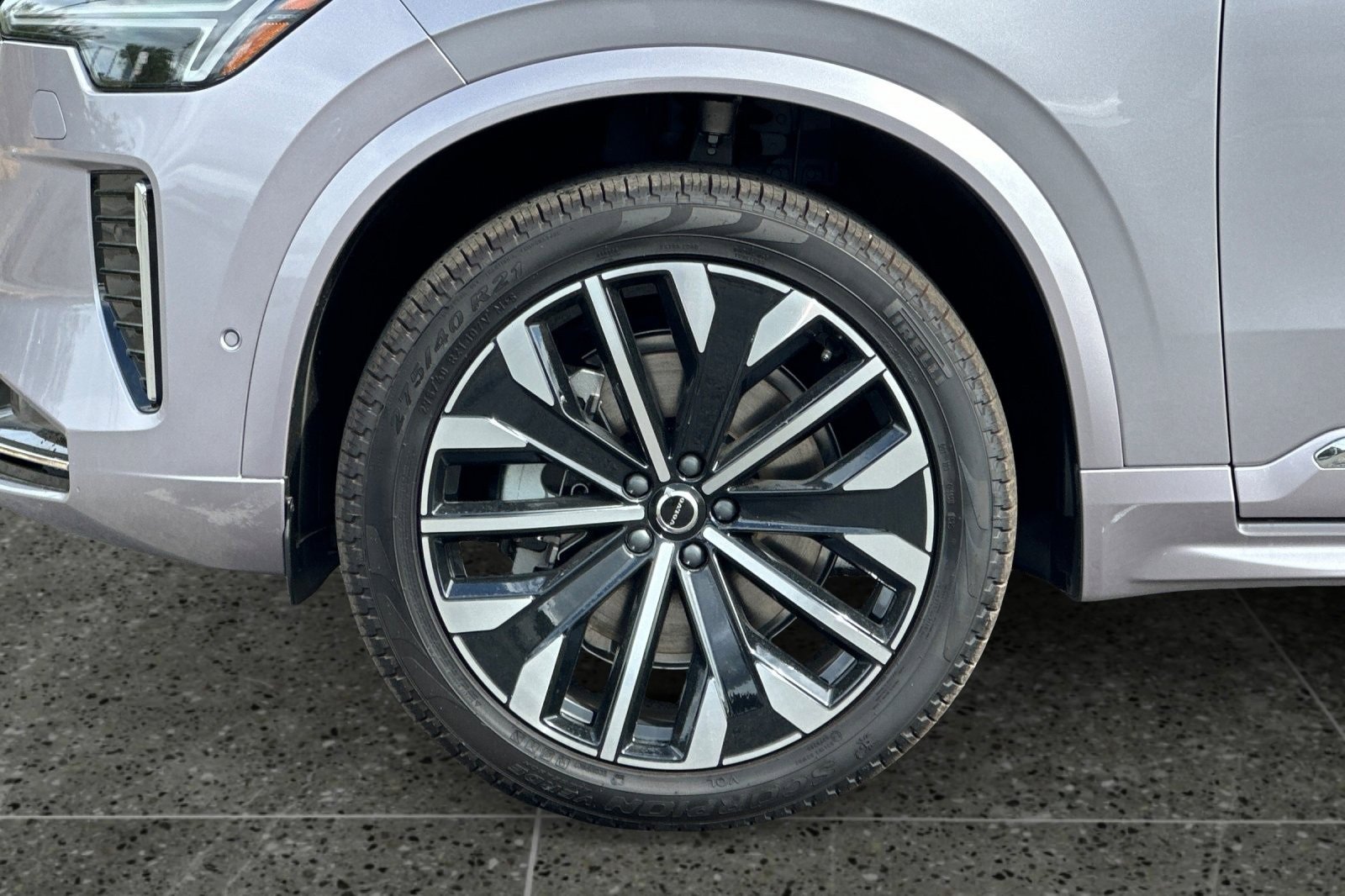 New 2026 Volvo XC90 B6 Plus w/ Protection Package Premier image 11