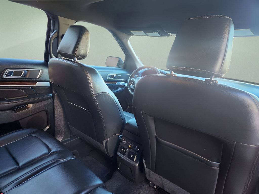 Used 2018 Ford Explorer Limited image 15