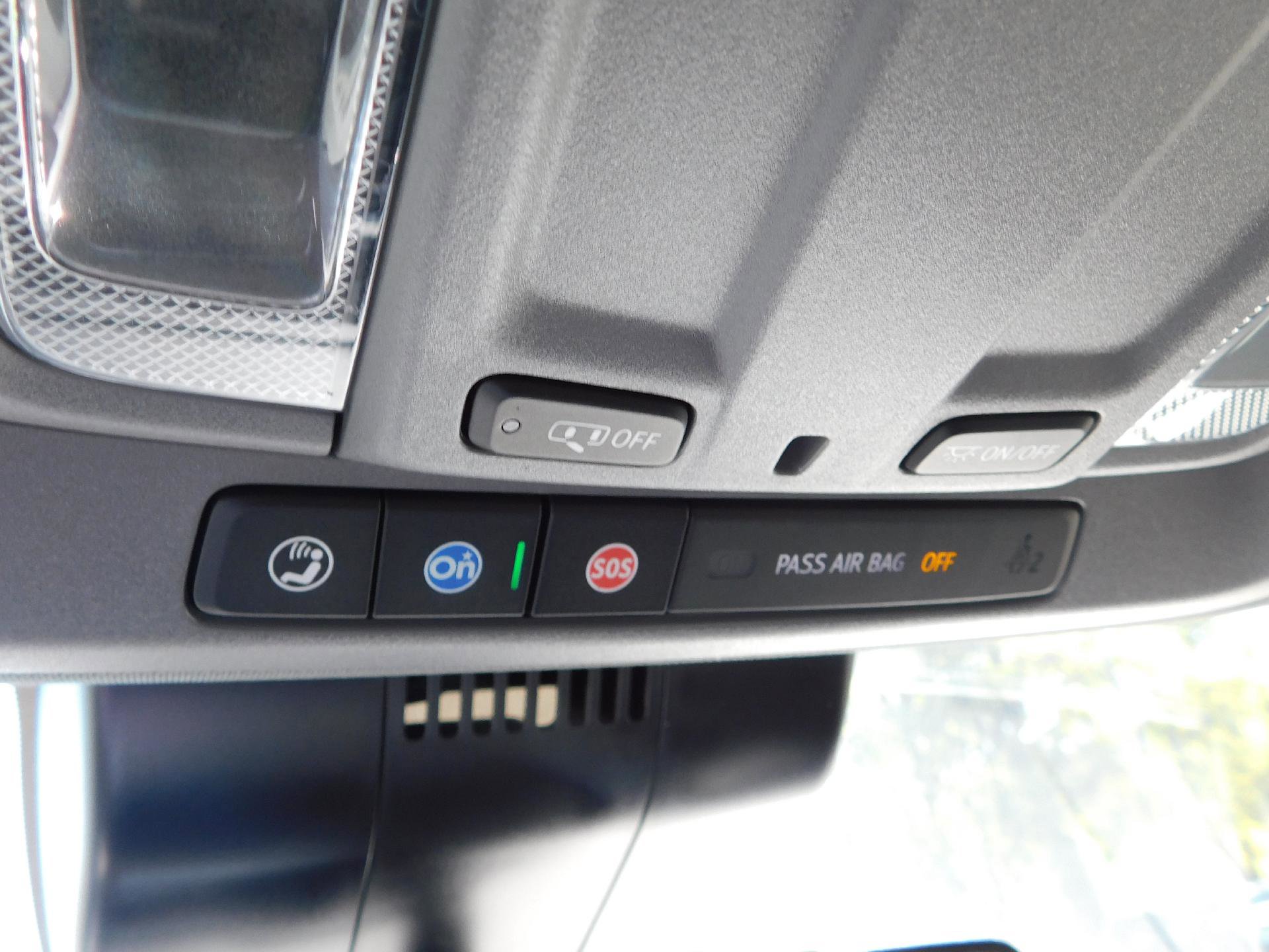 Used 2024 Chevrolet Silverado 1500 LT image 40