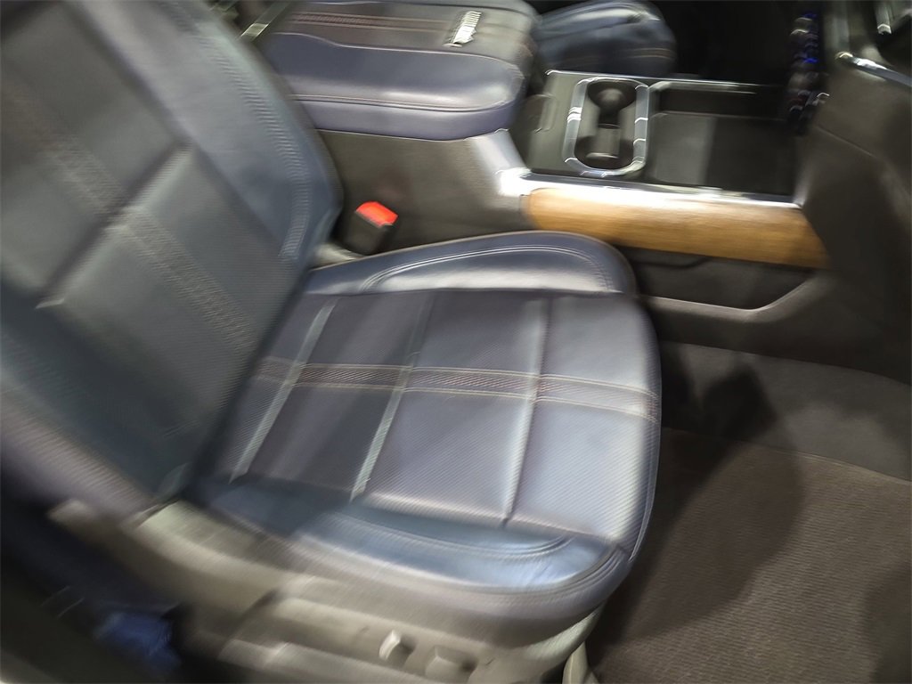 Used 2024 Chevrolet Silverado 2500 High Country w/ High Country Premium Package image 10