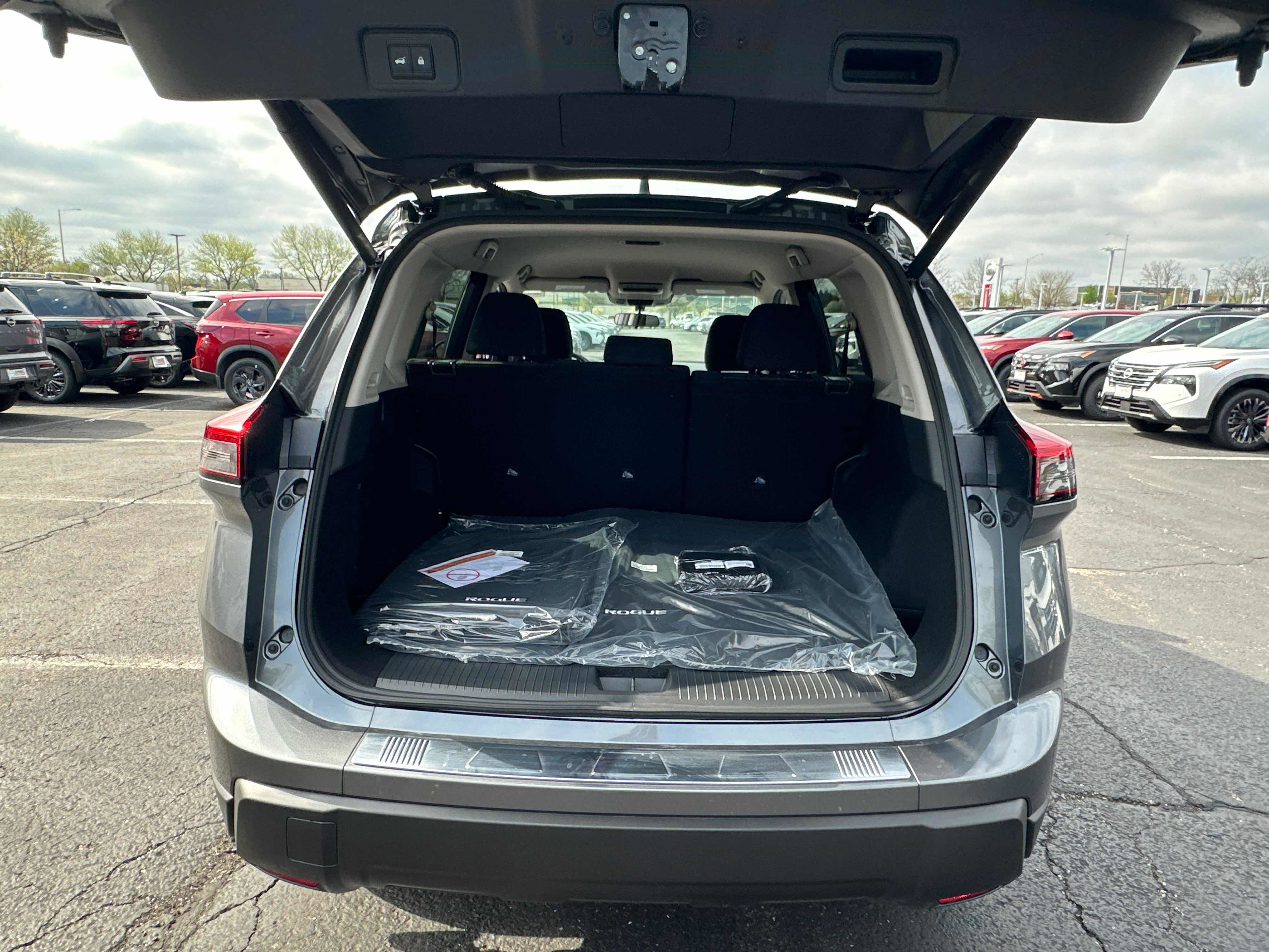 New 2026 Nissan Rogue SV w/ Cold Weather Package AWD/4WD image 14