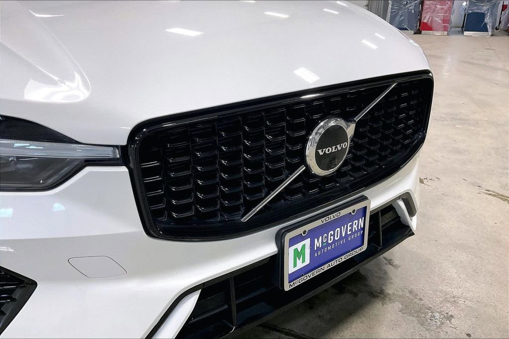 Certified 2023 Volvo XC60 B5 Plus w/ Climate Package AWD/4WD image 33