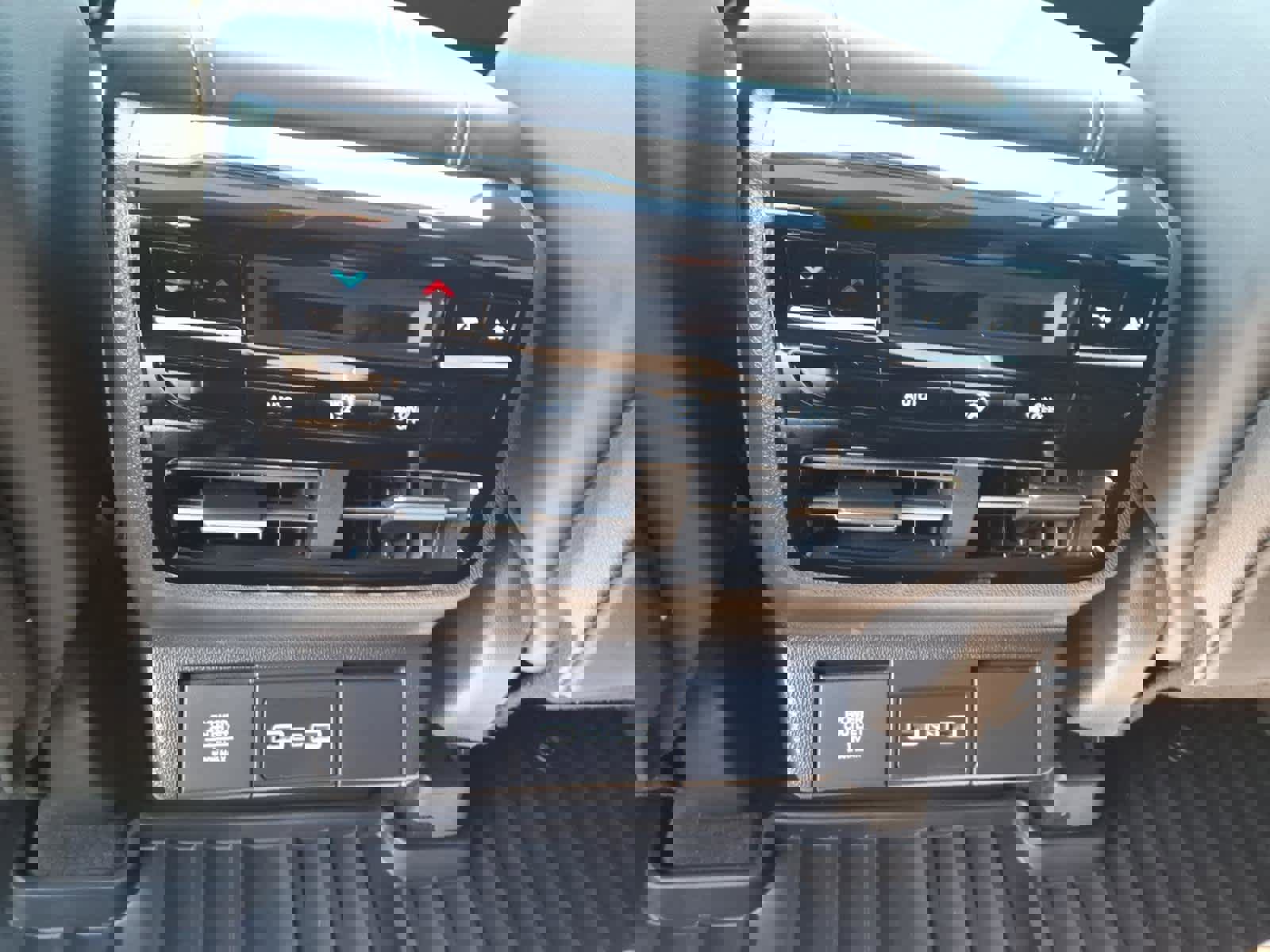 Used 2024 Acura MDX SH-AWD w/ Technology Package image 13