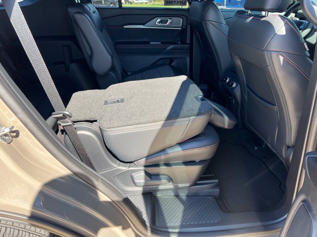 New 2027 Ford Explorer ST-Line w/ Premium Package RWD image 29