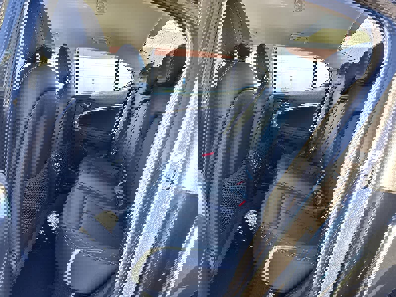 Used 2023 Genesis G70 2.0T image 26