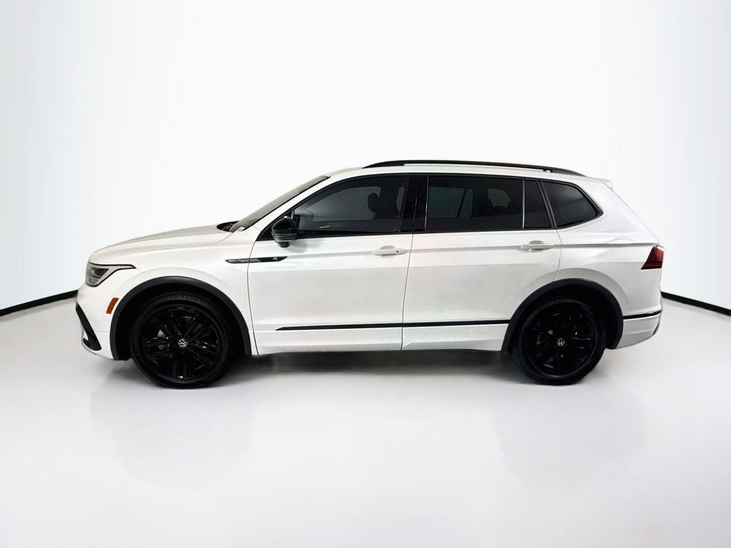 Used 2022 Volkswagen Tiguan SE R-Line FWD image 8