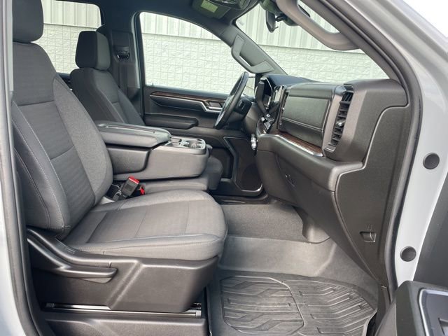 Used 2024 GMC Sierra 1500 SLE w/ Preferred Package image 16