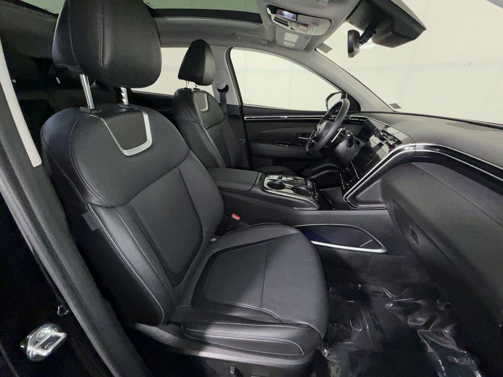 Used 2024 Hyundai Tucson Limited AWD/4WD image 27