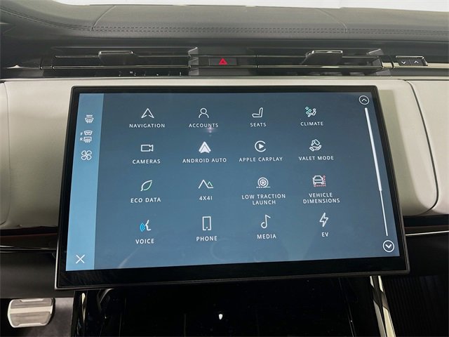 Used 2025 Land Rover Range Rover Sport Dynamic SE image 16