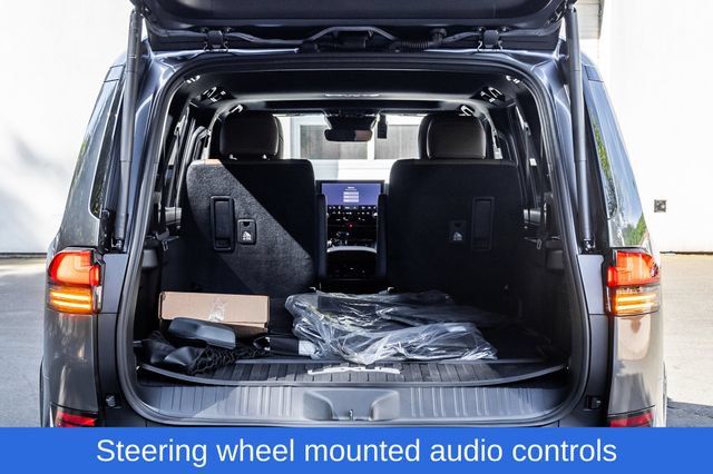 Used 2026 Lexus GX 550 w/ Accessory Package (2T) AWD/4WD image 22