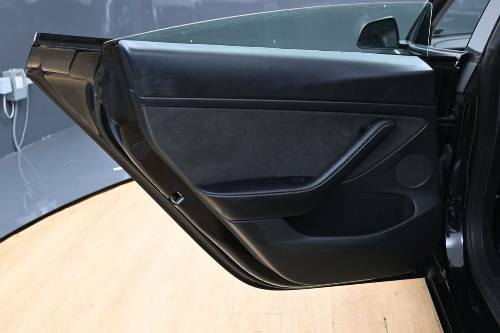 Used 2023 Tesla Model 3 Standard Range RWD image 41