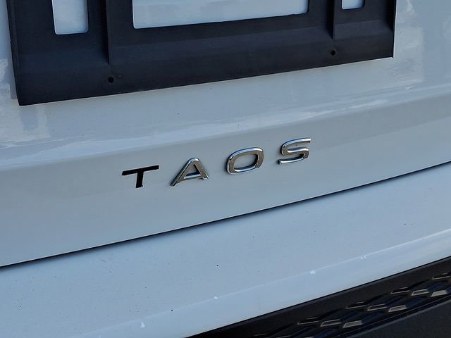 Used 2024 Volkswagen Taos SE FWD image 32