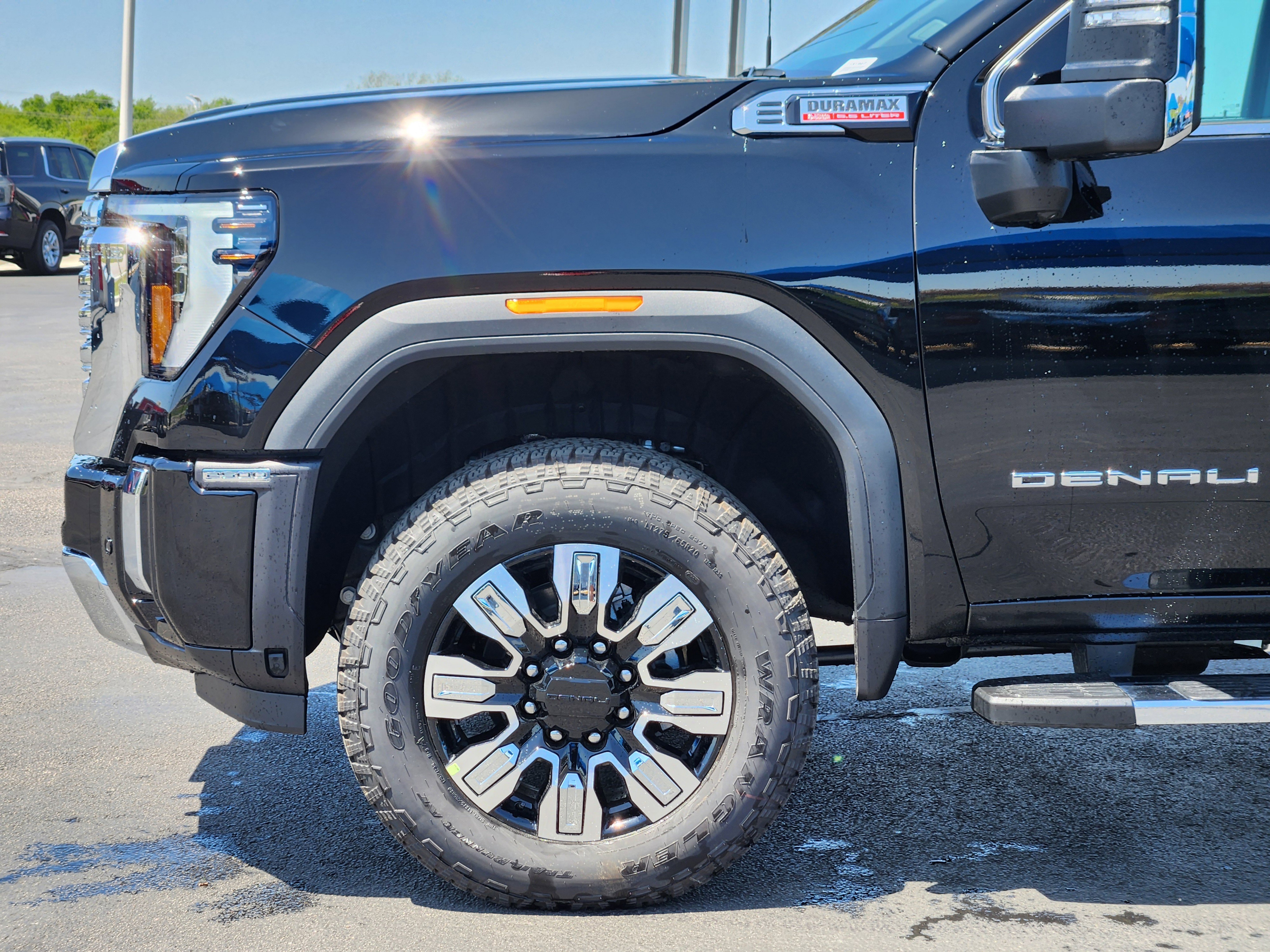 New 2025 GMC Sierra 2500 Denali image 5