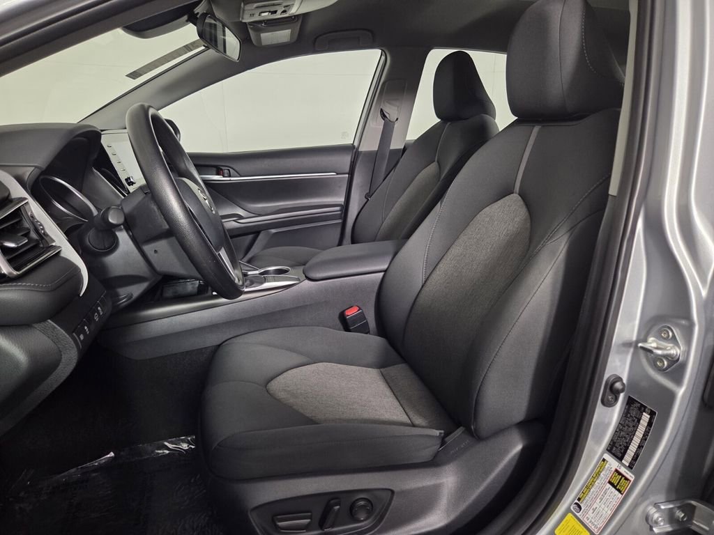 Used 2023 Toyota Camry LE FWD image 10