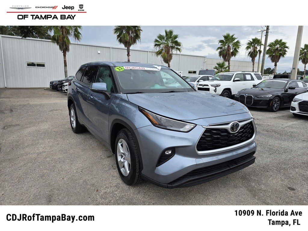 Used 2022 Toyota Highlander LE