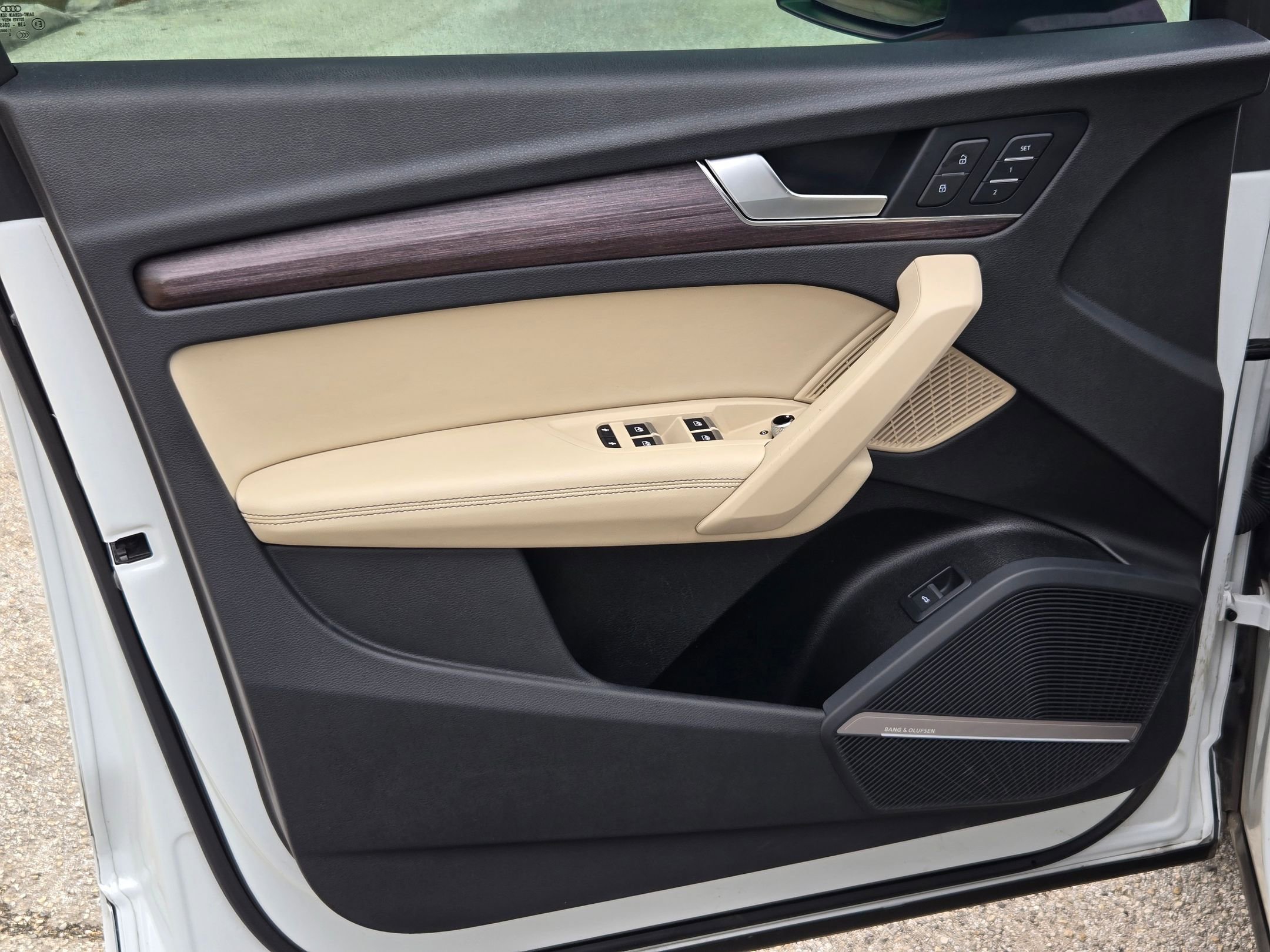 Used 2021 Audi Q5 2.0T Premium Plus w/ Premium Plus Package AWD/4WD image 11