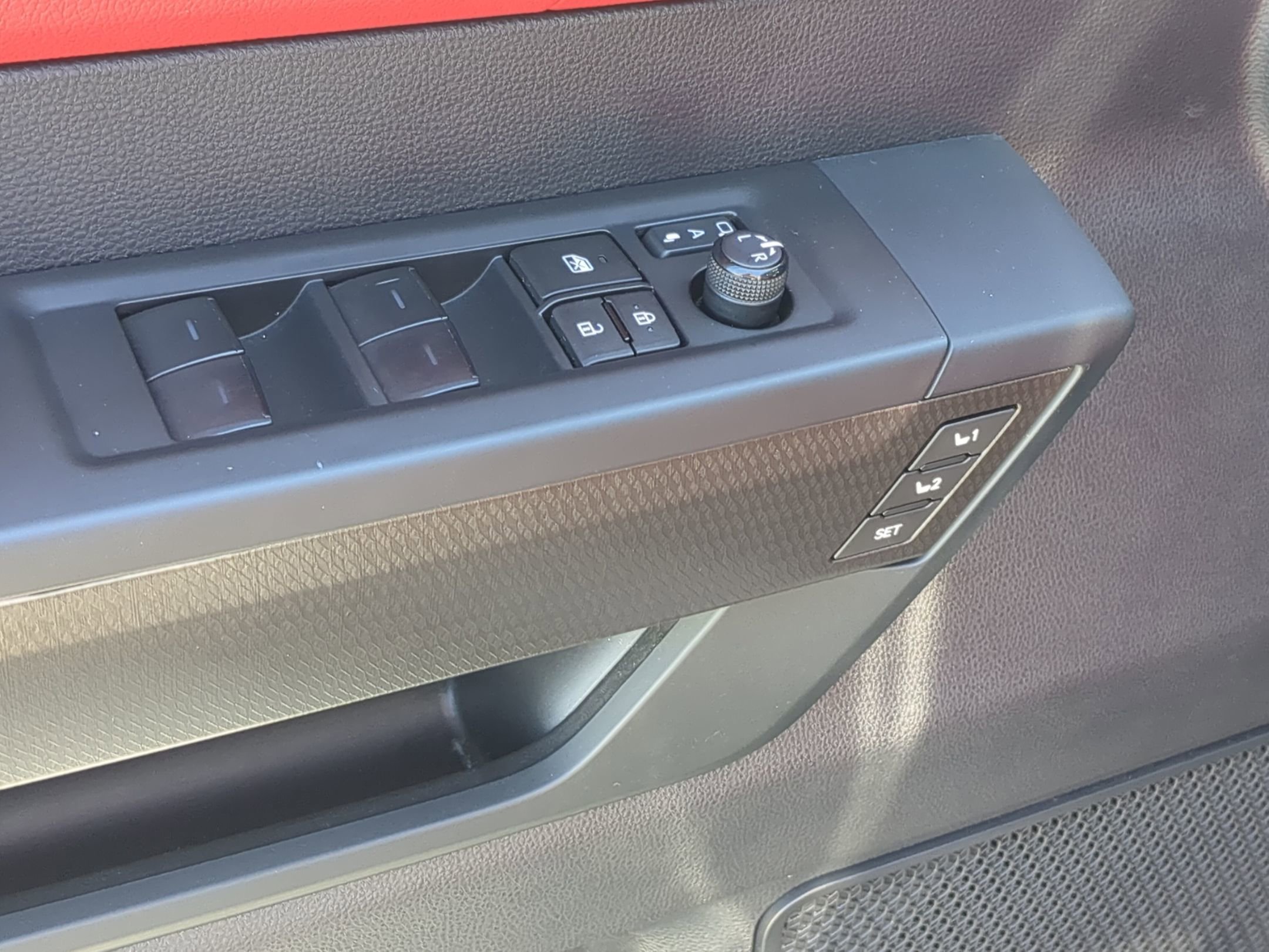 Used 2023 Toyota Sequoia TRD Pro AWD/4WD image 15