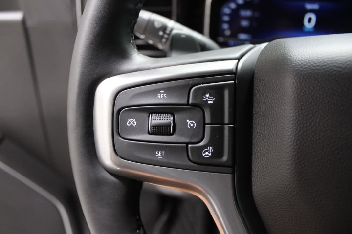 Used 2025 Chevrolet Silverado 1500 LTZ AWD/4WD image 40