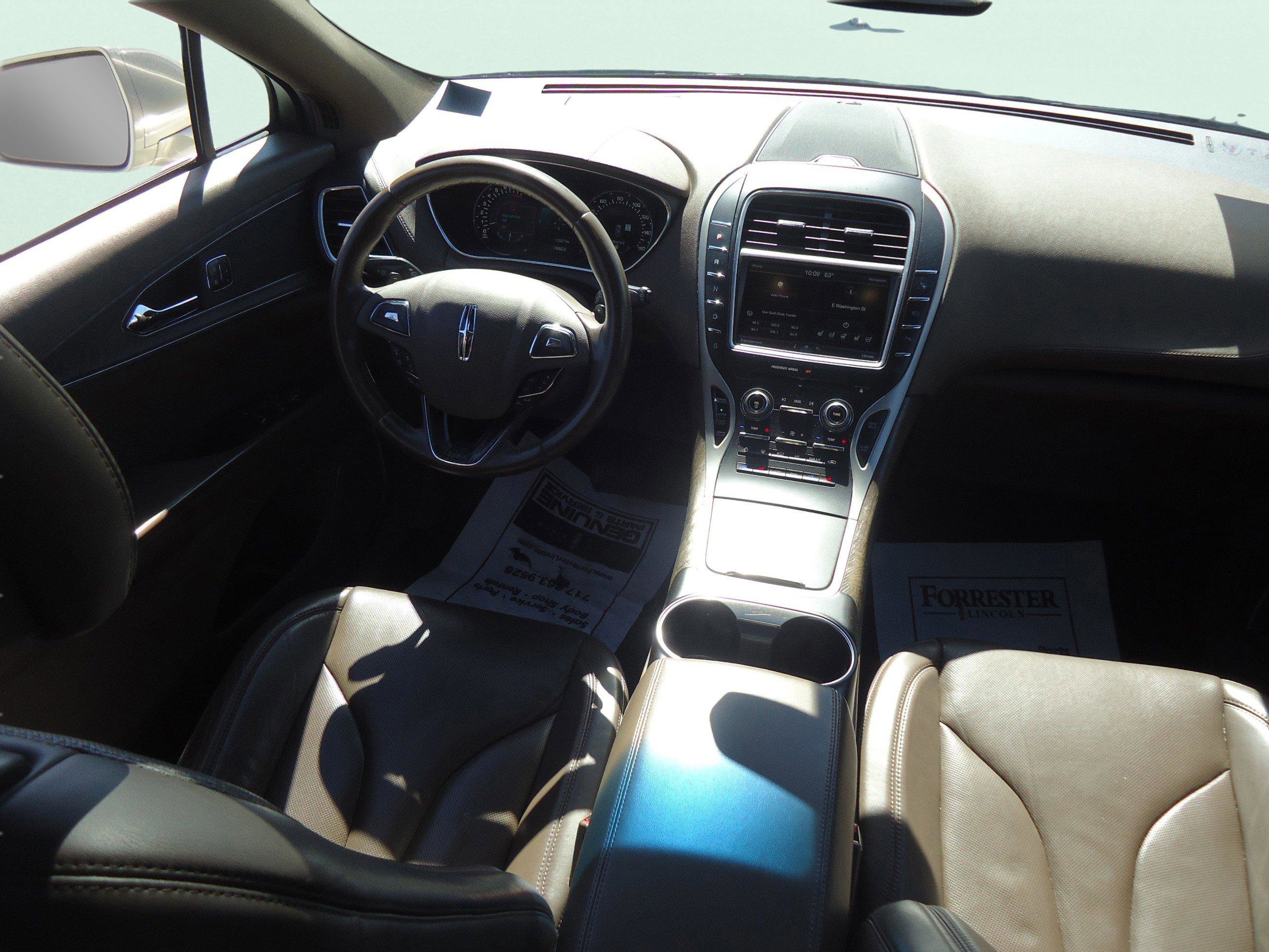 Used 2016 Lincoln MKX Reserve w/ Technology Package AWD/4WD image 17