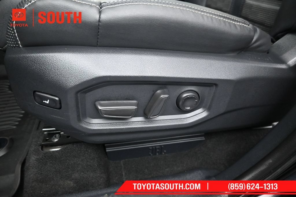 Used 2024 Toyota Sequoia Capstone AWD/4WD image 28