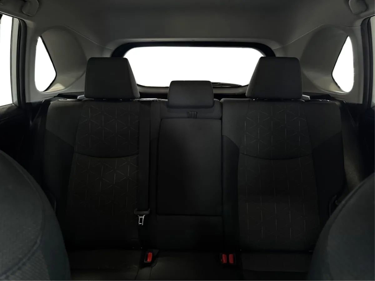 Used 2022 Toyota RAV4 XLE image 18