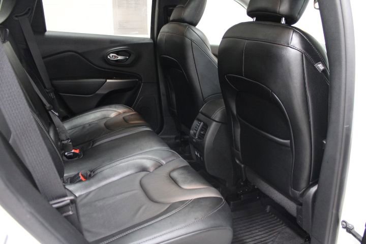 Used 2022 Jeep Cherokee Limited image 29