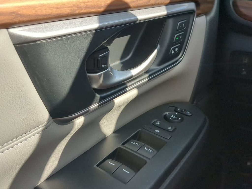 Used 2017 Honda CR-V EX-L image 17