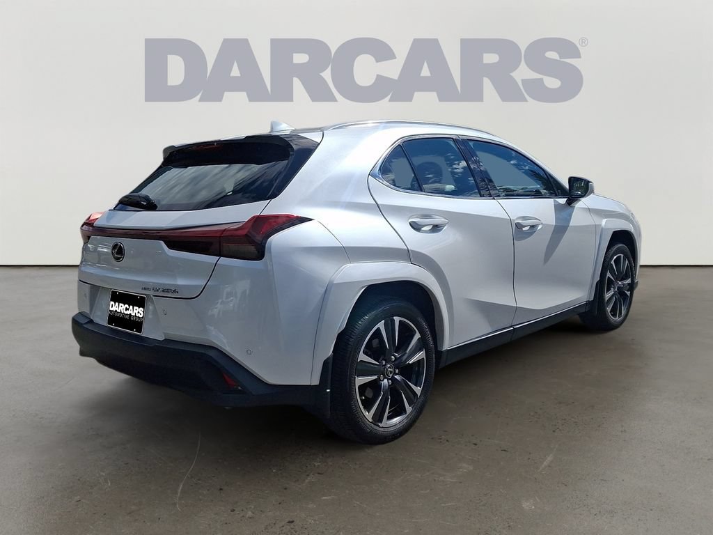 Used 2024 Lexus UX 250h AWD w/ Premium Package image 8