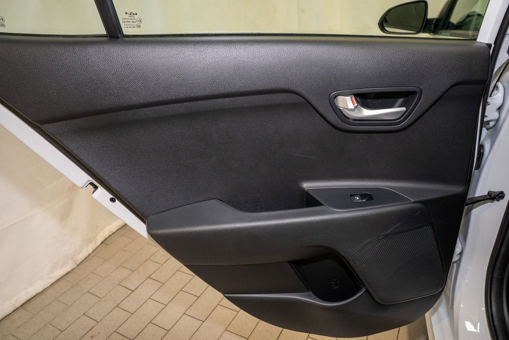 Used 2023 Kia Rio S image 9