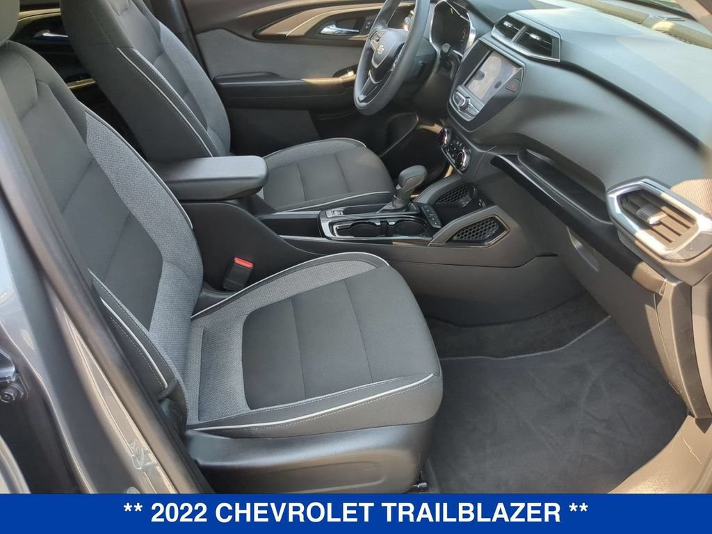 Used 2022 Chevrolet TrailBlazer LT AWD/4WD image 20