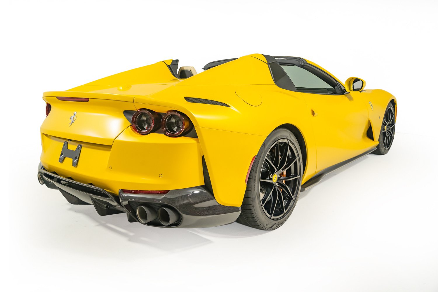 Used 2022 Ferrari 812 GTS RWD image 19
