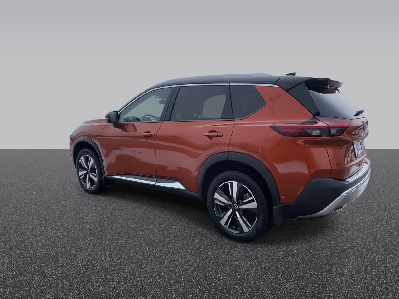 Used 2023 Nissan Rogue Platinum w/ Platinum Premium Package image 7