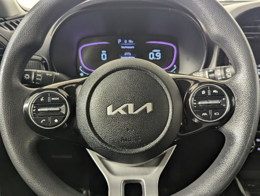 Used 2023 Kia Soul S image 16