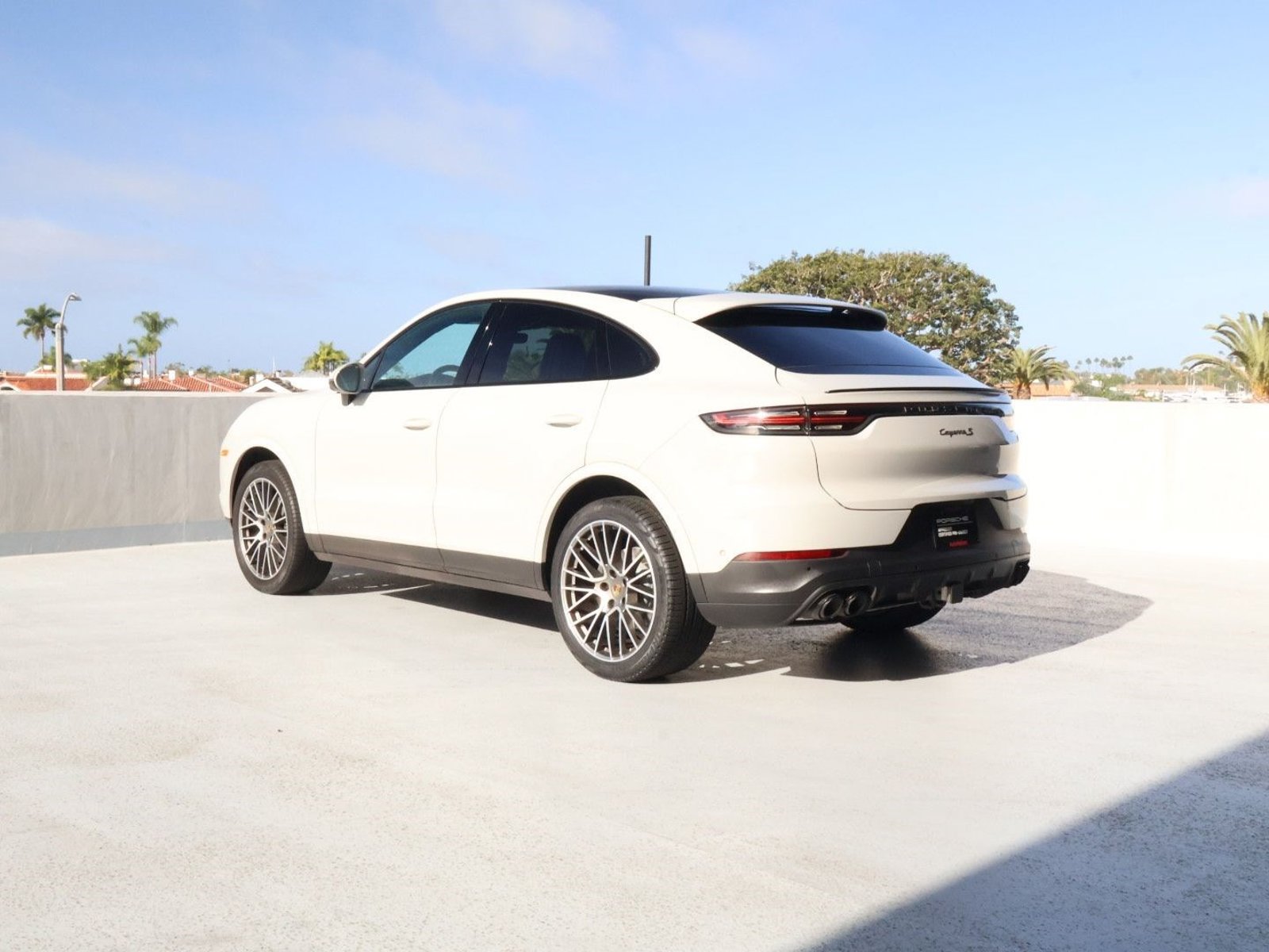 Certified 2023 Porsche Cayenne S AWD/4WD image 3