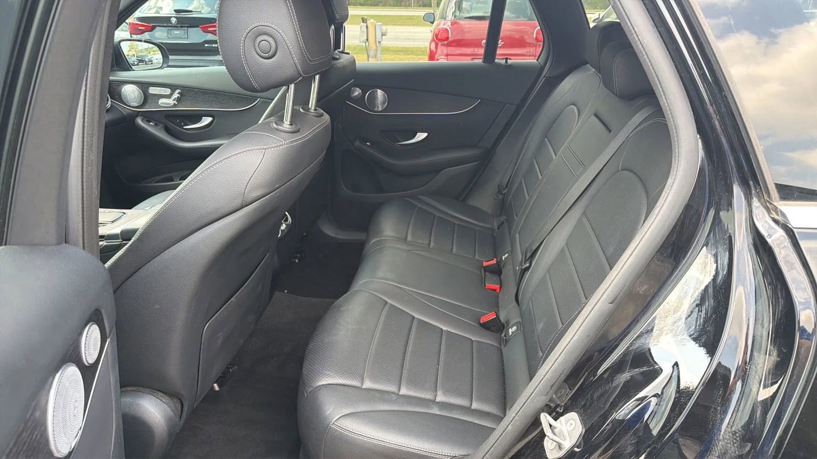 Used 2020 Mercedes-Benz GLC 300 image 11
