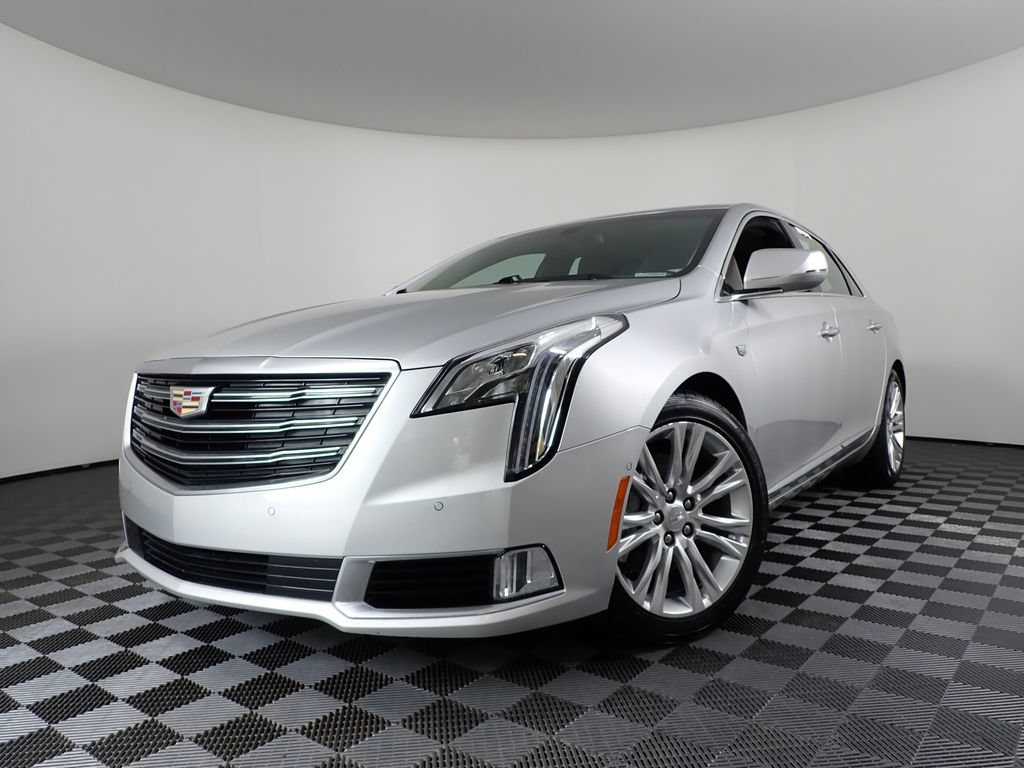 Used 2019 Cadillac XTS Luxury FWD image 2