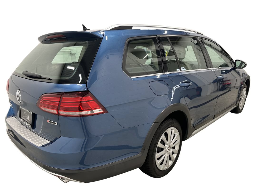 Used 2019 Volkswagen Golf Alltrack S AWD/4WD image 4