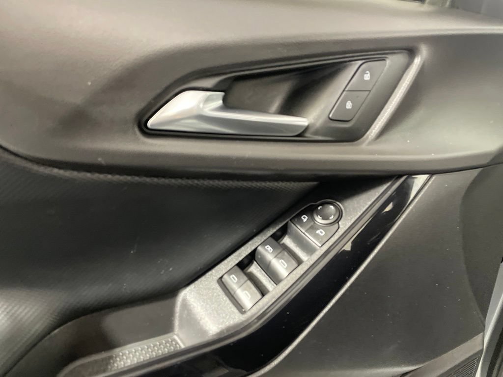 Used 2025 Chevrolet Equinox LT AWD/4WD image 9