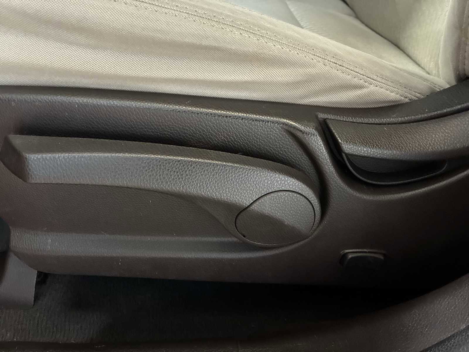 Used 2017 Hyundai Santa Fe Sport image 14