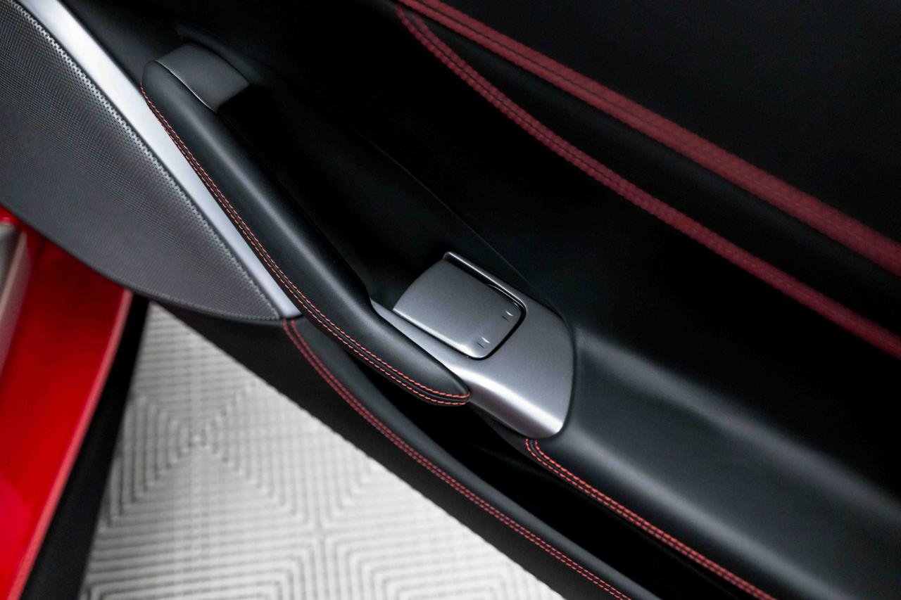 Used 2019 Ferrari Portofino RWD image 69
