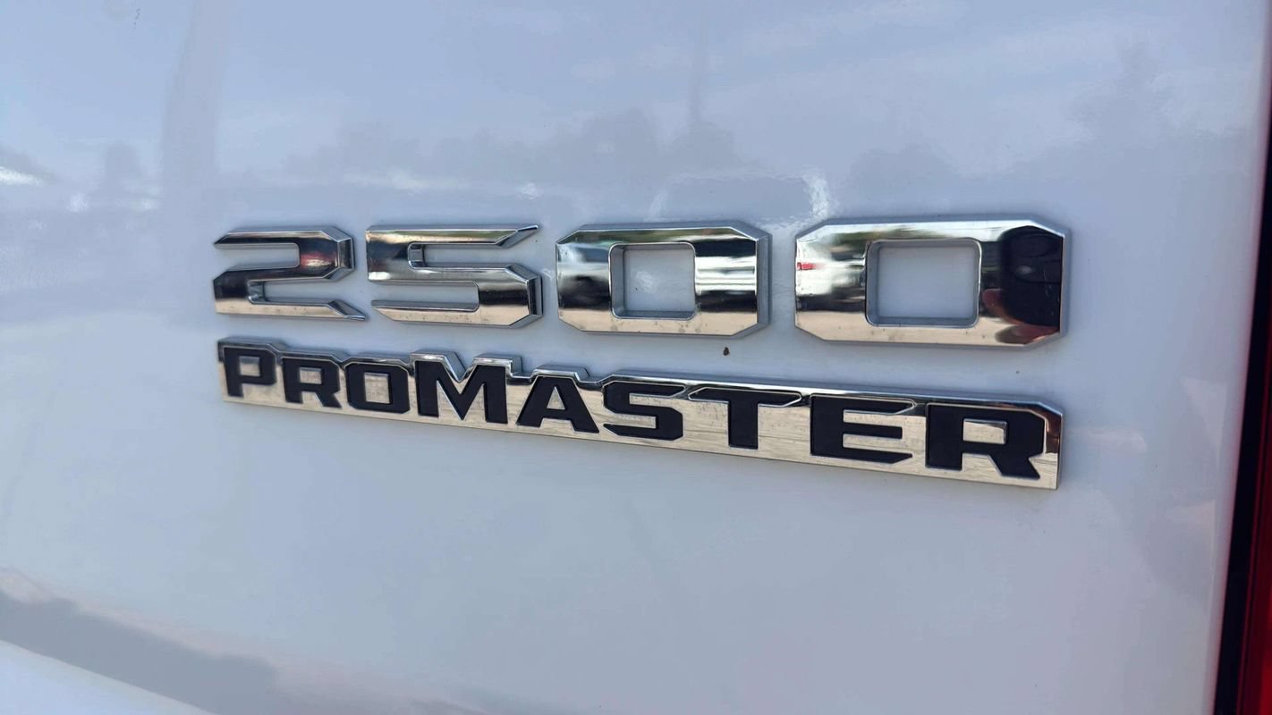 Used 2025 RAM ProMaster 2500 w/ Convenience Group FWD image 17