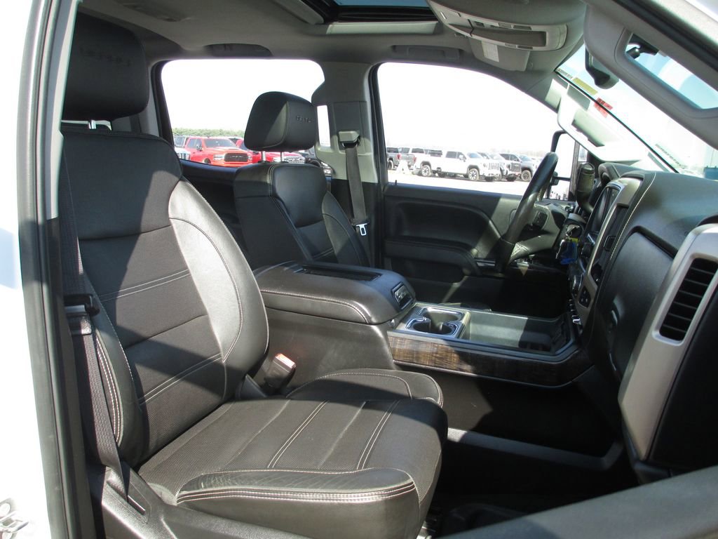 Used 2016 GMC Sierra 2500 Denali image 25