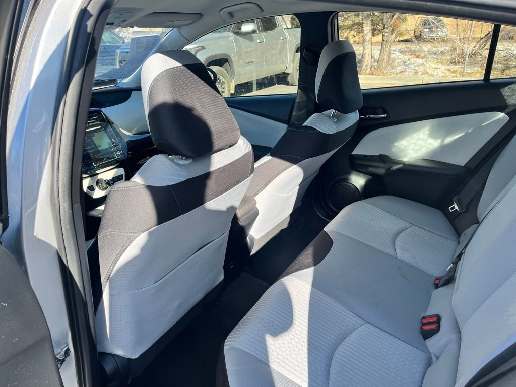 Used 2016 Toyota Prius Three image 10