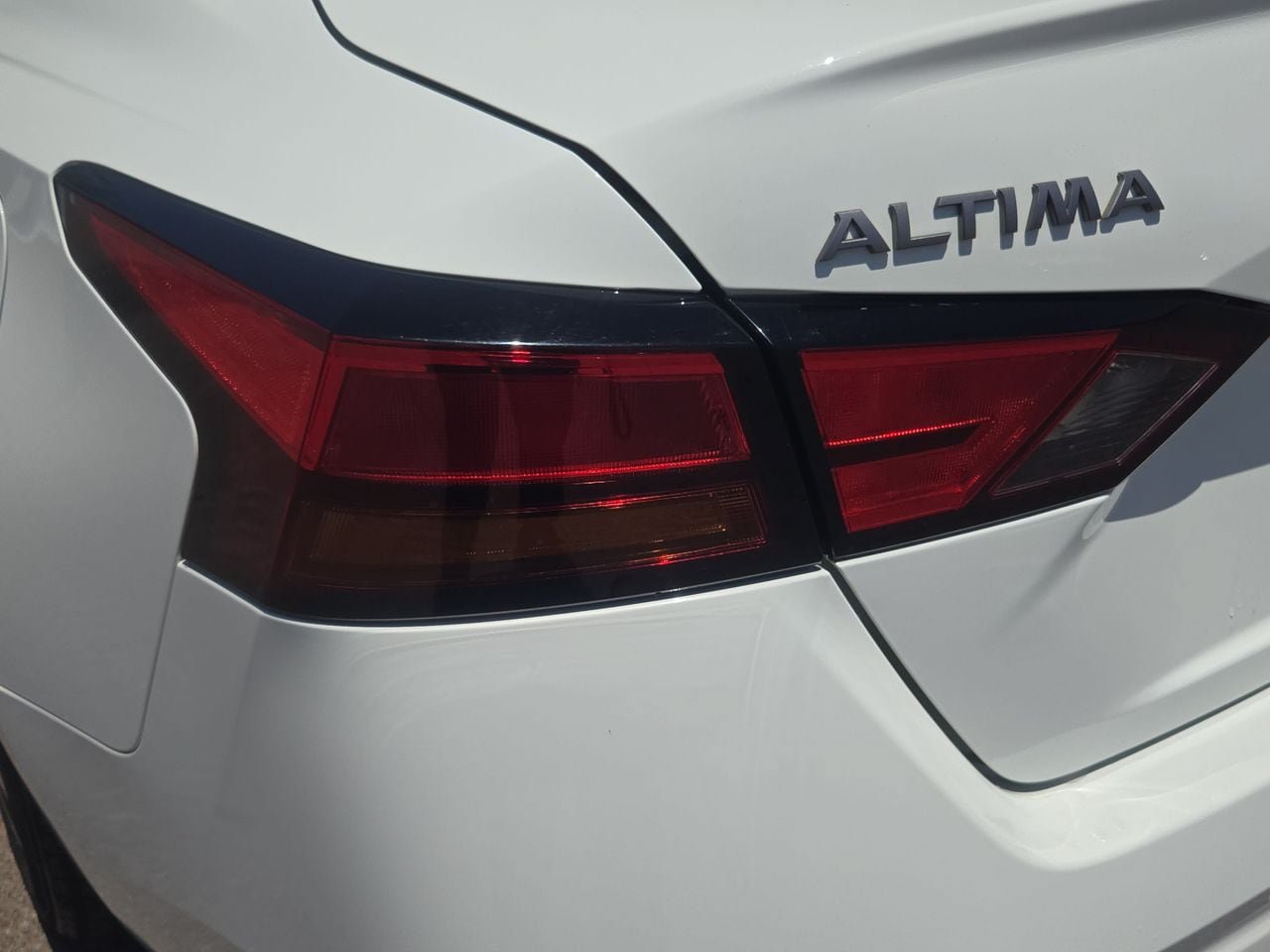 Certified 2024 Nissan Altima 2.5 S FWD image 32