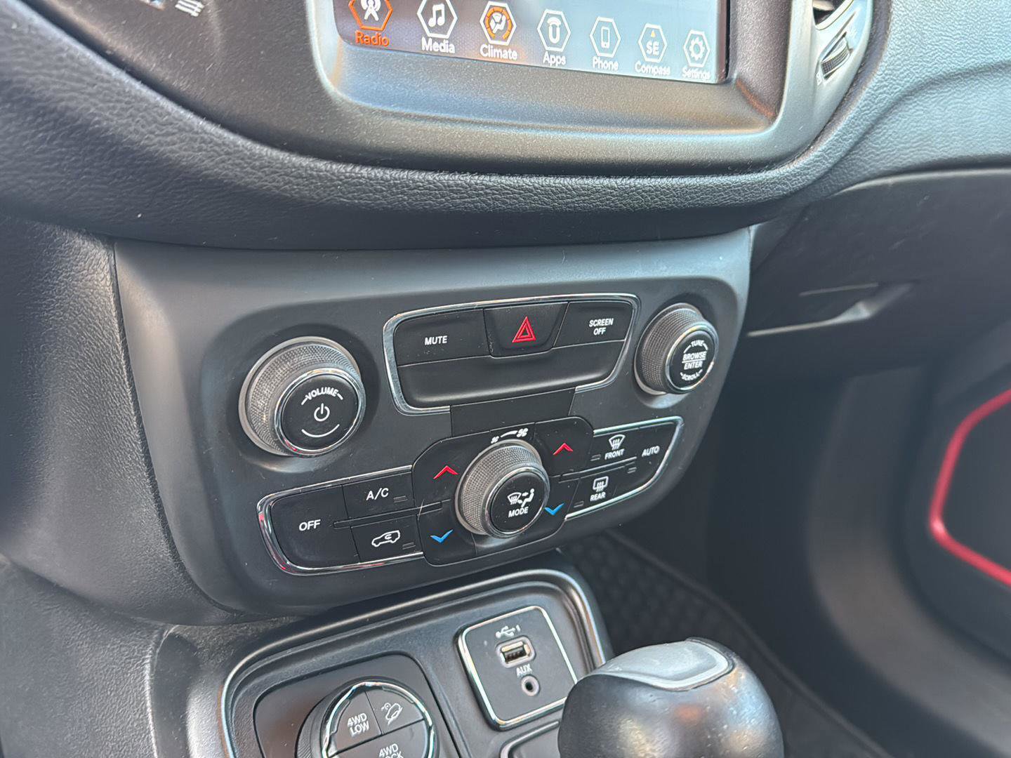 Used 2019 Jeep Compass Trailhawk image 22