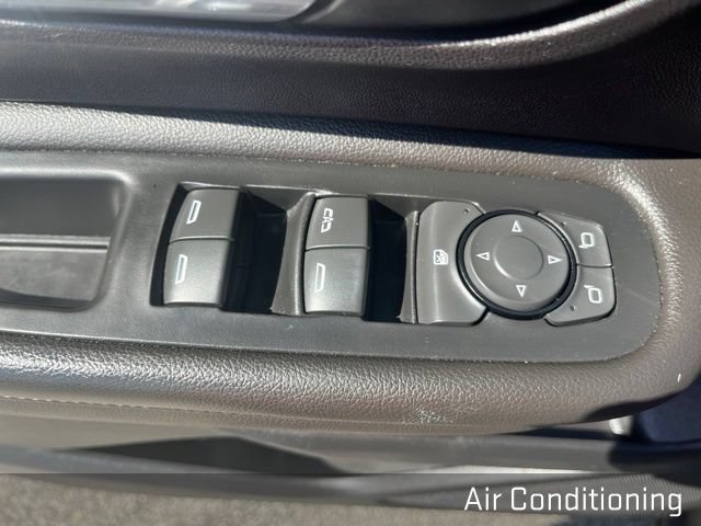 Used 2023 GMC Terrain SLE w/ Fleet Convenience Package AWD/4WD image 21
