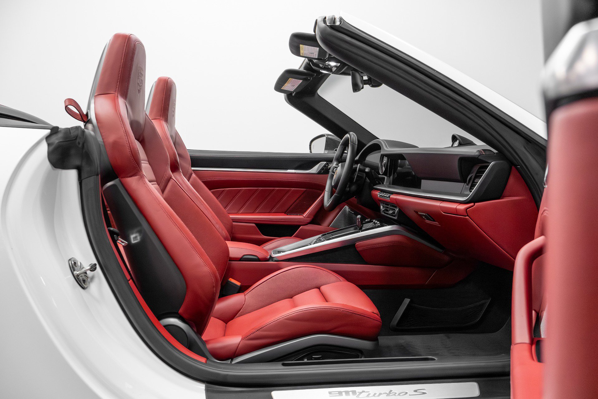 Used 2021 Porsche 911 Turbo S image 24