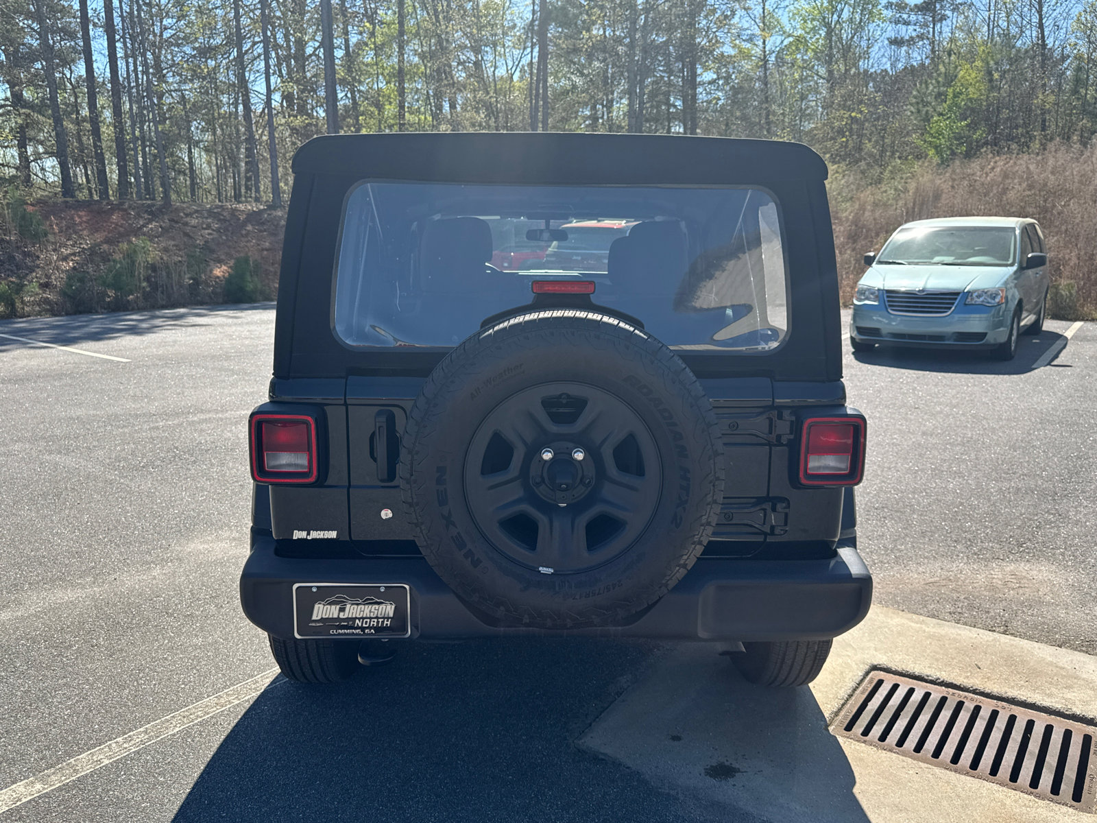 Used 2024 Jeep Wrangler Sport image 6