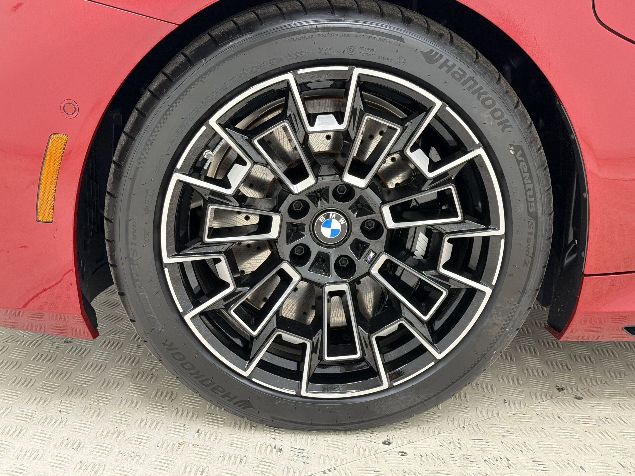 New 2026 BMW M5 w/ Executive Package AWD/4WD image 12